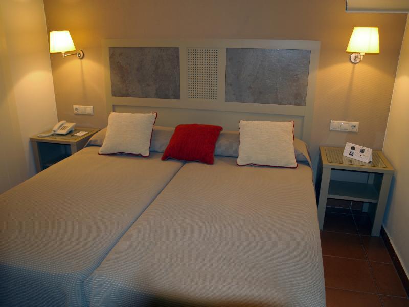 Hotel Alcossebre Экстерьер фото